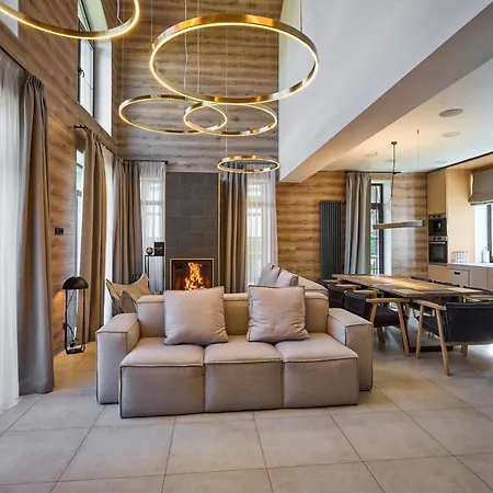 Golden Chalet Boekovel